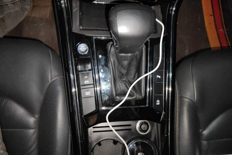 Used Volkswagen Phideon 2019 380TSI Two-Wheel Drive Business Edition China VI Standard