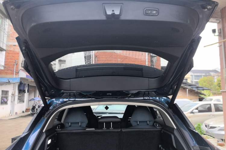 Used Lynk & Co 06 2020 1.5T YAO Halo