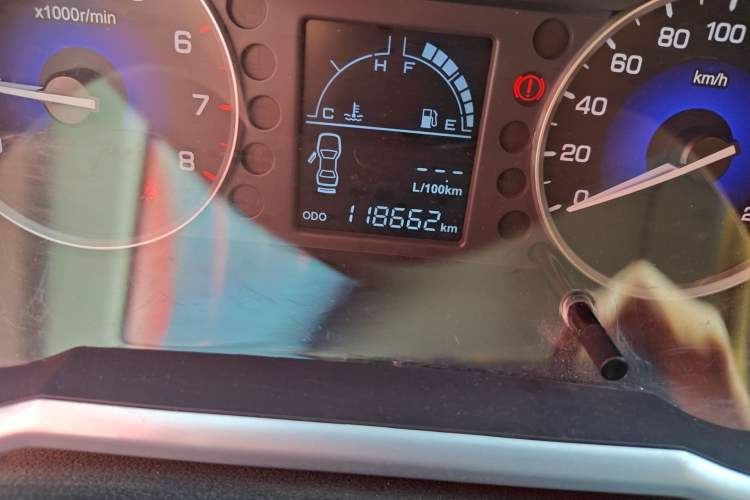 Used Dongfeng Aeolus AX3 2016 1.5L Manual Shangkue Model
