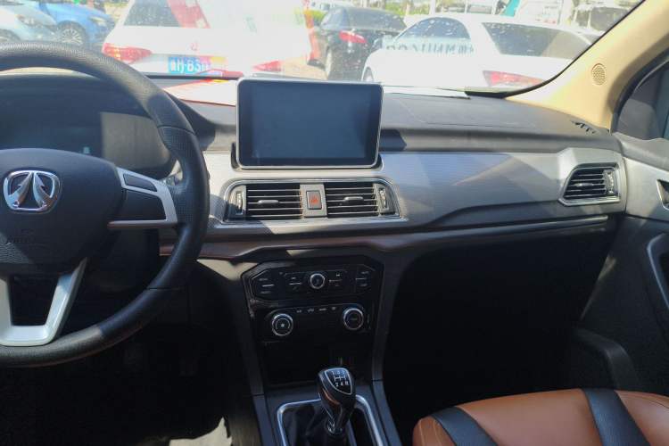 Used BAIC Weiwang M50F 2017 1.5L Comfort Edition Audio And AC Panel