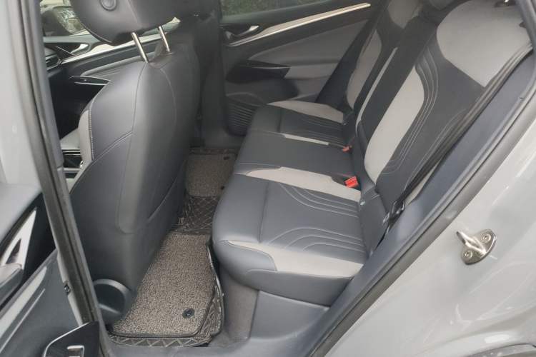 Used Volkswagen ID.4 CROZZ 2021 Long-Range PRO Two-Wheel Drive Version