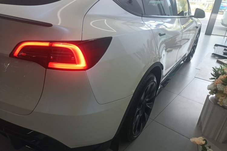 Used Tesla Model Y 2024 Rear-Wheel-Drive Version