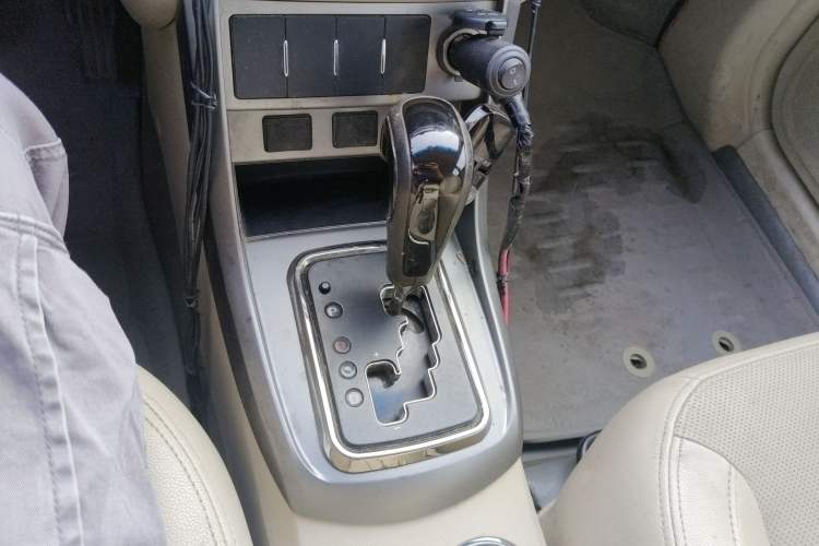 Used Geely Auto Classic Emgrand 2013 Sedan 1.8L CVT Prestige Model