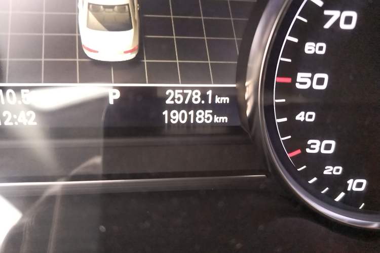 Used Audi A8 2012 A8L 45 TFSI quattro Comfort model
