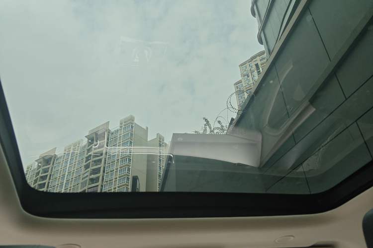 Used Land Rover Range Evoque 2021 Range Rover Velar L 249PS R-Dynamic First Edition
