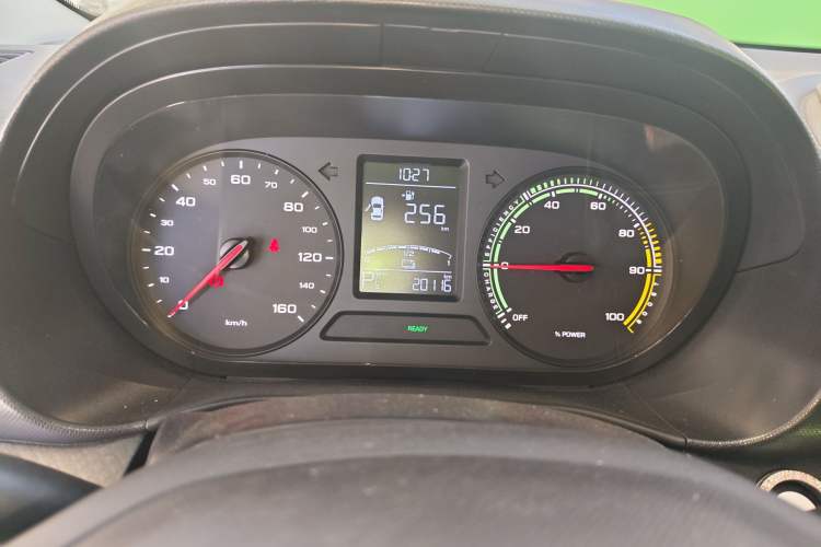 Used Roewe Clever 2021 302 km New Four-Seater Super-Efficient Version