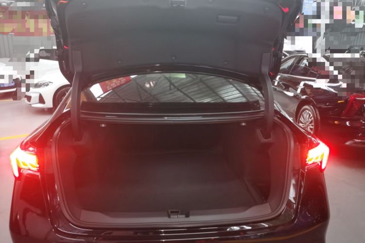 Used Buick LaCrosse 2025 28T Platinum Edition
