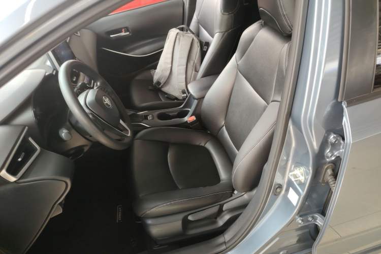 Used Toyota Corolla 2021 Dual-Motor 1.8L E-CVT Elite Edition Left Front Seat