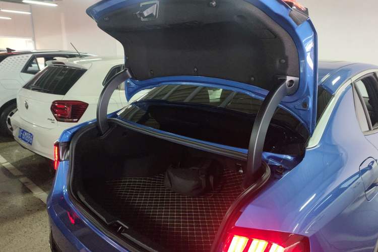 Used Lynk & Co 03 2020 1.5TD DCT JingPro Edition
