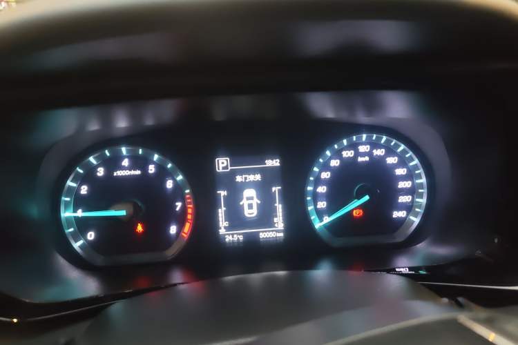 Used CHANGAN OSHAN X5 2021 1.5T DCT Luxury Edition Instrument Cluster