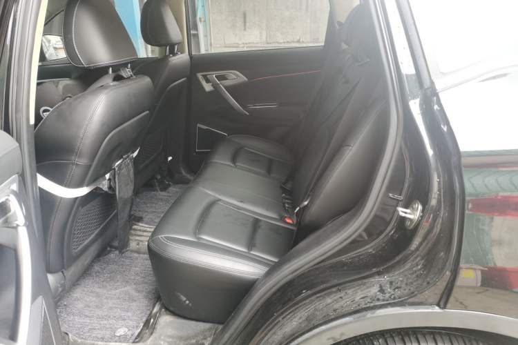 Used Geely Auto Emgrand X7 Sport 2016 1.8TD Automatic ZhiShang Model Left Rear Seat