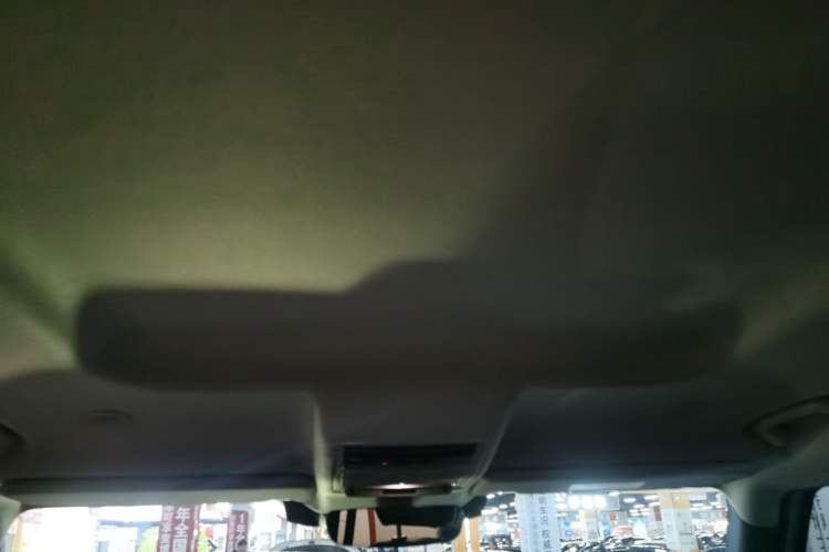 Used Land Rover Defender 2023 3.0T Gasoline Euro 6 Standard
