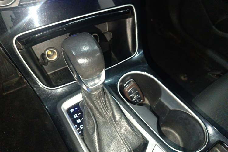 Used Hyundai Tucson 2019 280TGDi Dual-Clutch Two-Wheel Drive Fashion Edition China V Standard Gear Lever