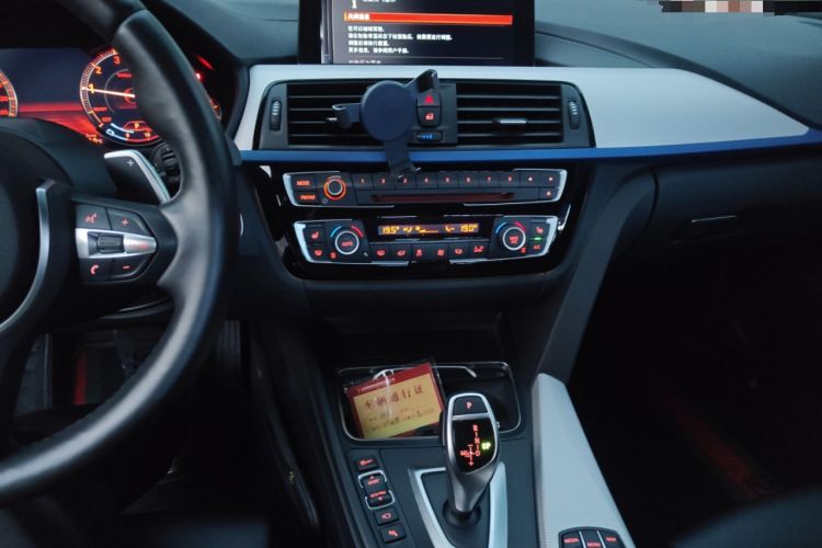 Used BMW 4 Series 2019 430i Convertible M Sport Night Edition Audio And AC Panel