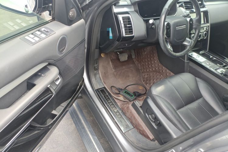 Used Land Rover Discovery 2020 3.0 SC V6 30th Anniversary Special Edition Driver Seat