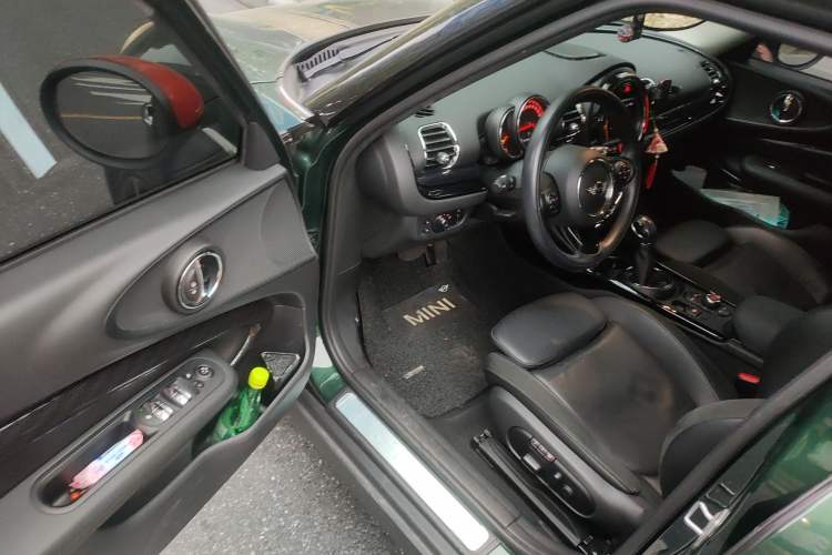 Used MINI Clubman 2016 Revised Version 1.5T COOPER Connoisseur Edition