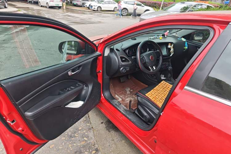 Used Fiat Ottimo 2014 1.4T Automatic Luxury Edition Driver Seat