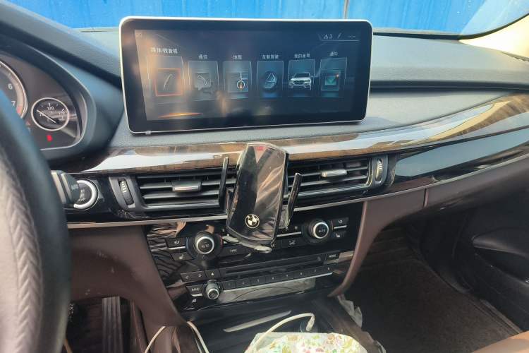 Used BMW X5 2017 xDrive35i Elegant Edition Audio And AC Panel