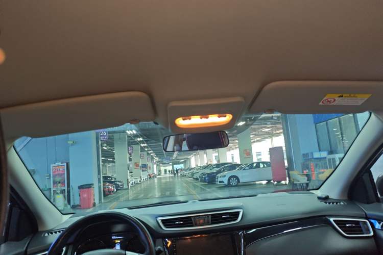 Used Nissan Qashqai 2016 2.0L CVT Elite Edition