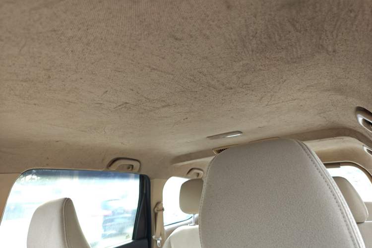 Used Baojun 730 2014 1.5L manual standard trim 7 seats