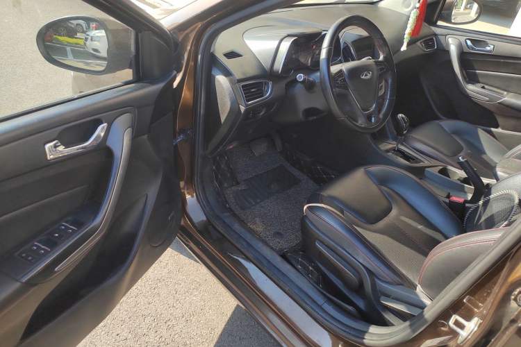 Used Chery Arrizo 5 2016 1.5L CVT Trendsetting Edition
