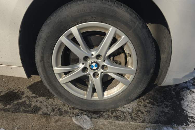 Used BMW 2 Series Active Tourer 2016 218i Leading Model Right Front Wheel Hub