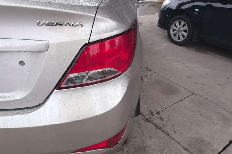 Used Hyundai Verna (older generation) 2014 1.4L Manual Smart GLS Trim