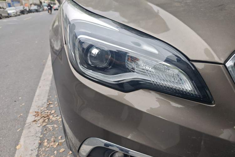 Used Buick Envision 2016 20T Two-Wheel-Drive Elite Model
