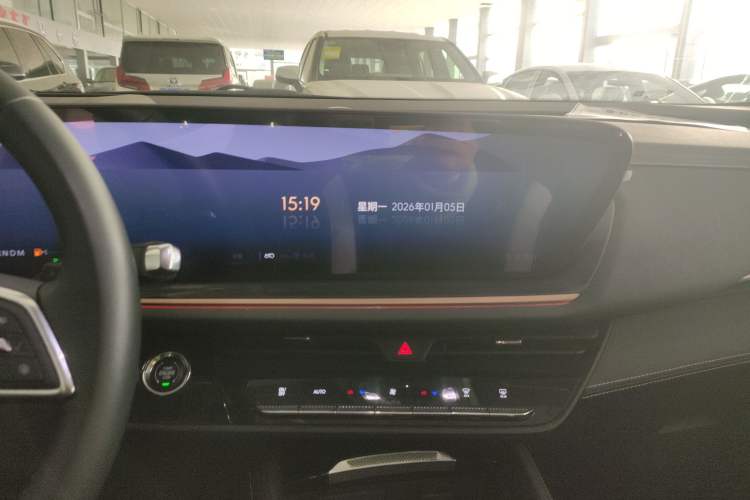 Used Buick Envision 2024 Encore S 25T Ignite Black Style Edition Audio And AC Panel