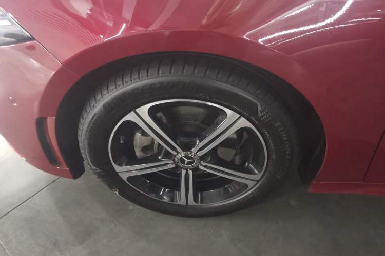 Used Mercedes-Benz A-Class 2022 Revised Version A 200 L Sport Sedan Fashionable Style
