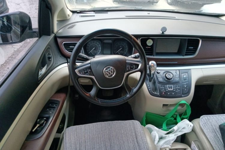 Used Buick GL8 2017 25S Prestige Version China V Standard Steering Wheel