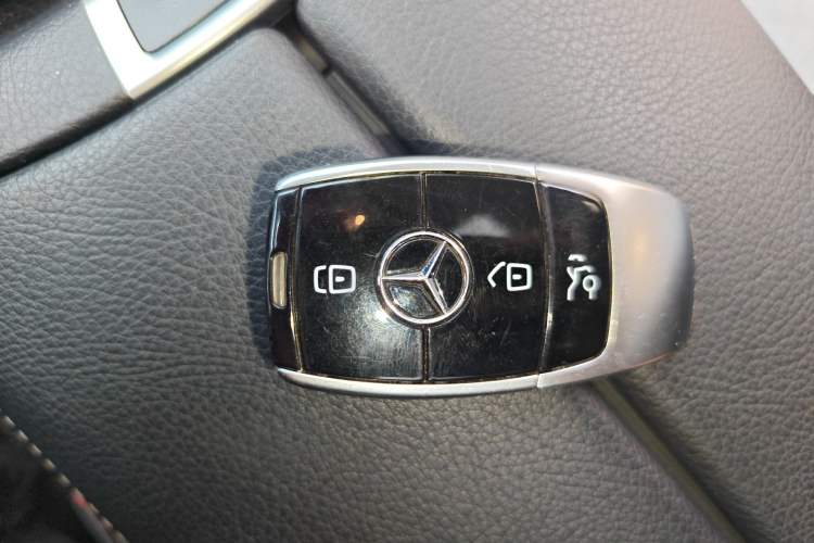 Used Mercedes-Benz E-Class 2018 Facelift E 200 L Sport Edition
