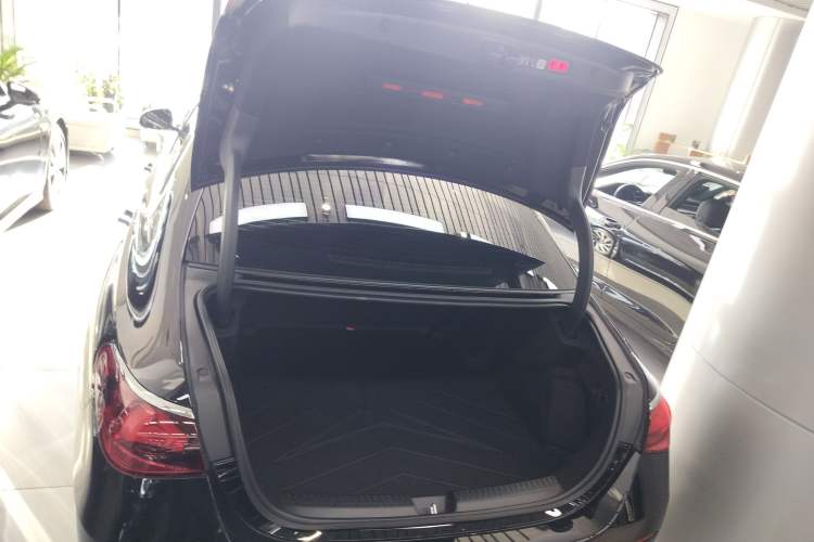 Used Mercedes-Benz E-Class 2025 E 300 L Luxury Model
