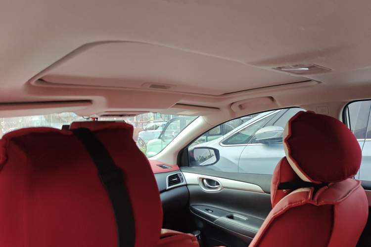 Used Nissan Sylphy 2024 Revised Version Classic 1.6XL CVT Luxury Edition Headliner