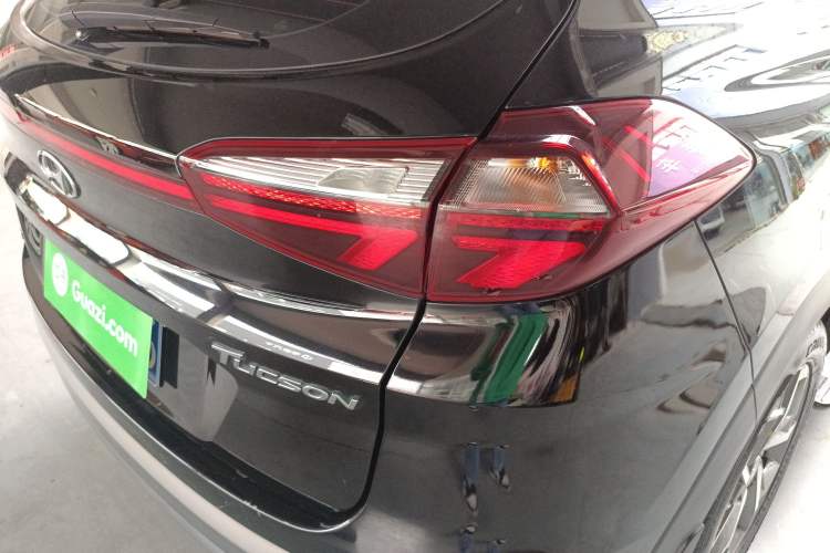 Used Hyundai Tucson 2019 280TGDi Dual-Clutch Two-Wheel Drive Fashion Edition China VI Standard Right Rear Taillight