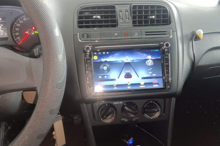 Used Volkswagen Polo 2018 1.5L Automatic Advanced Driving Model Audio And AC Panel