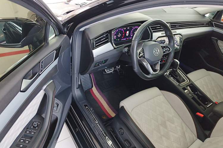 Used Volkswagen Magotan 2023 2 Million Units Commemorative Edition 330TSI DSG Luxury Version
