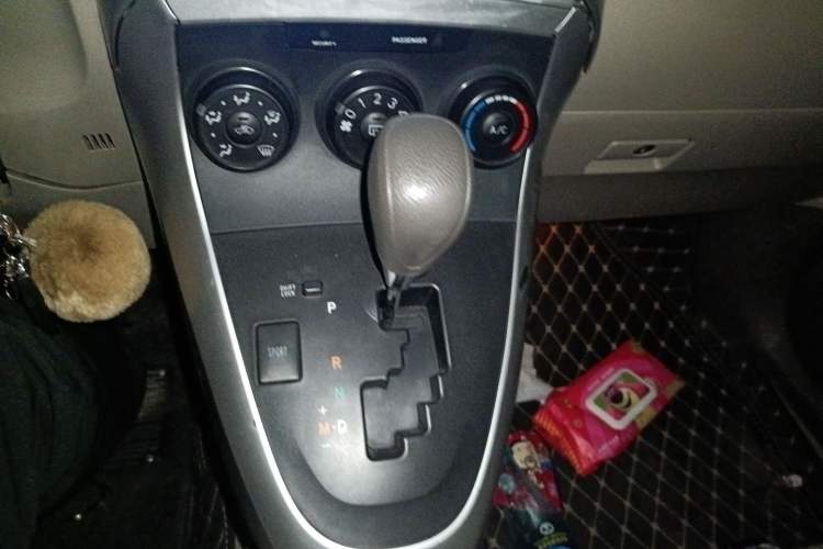 Used Toyota Verso 2014 Starlight 180E CVT Elite Edition
