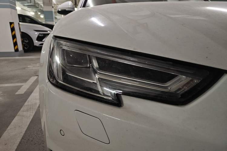 Used Audi A4L 2017 Plus 40 TFSI Fashion Model
