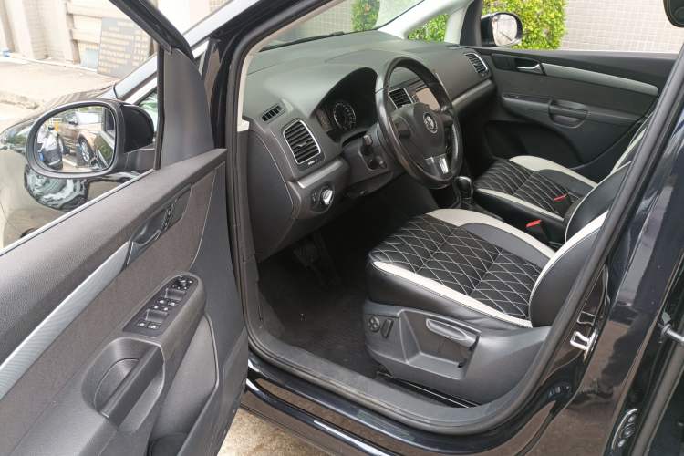 Used Volkswagen Sharan 2014 2.0 TSI Standard Model Driver Seat