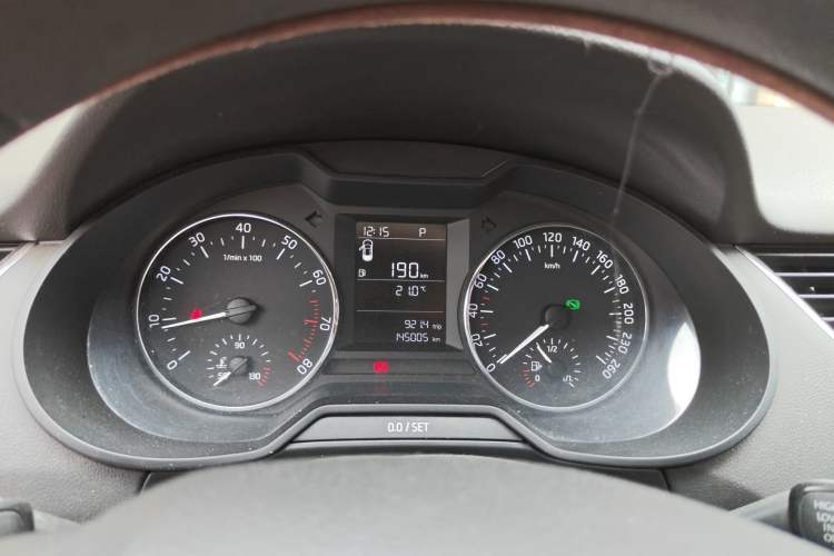 Used Skoda Octavia 2015 1.6L Automatic Yijie Edition Instrument Cluster