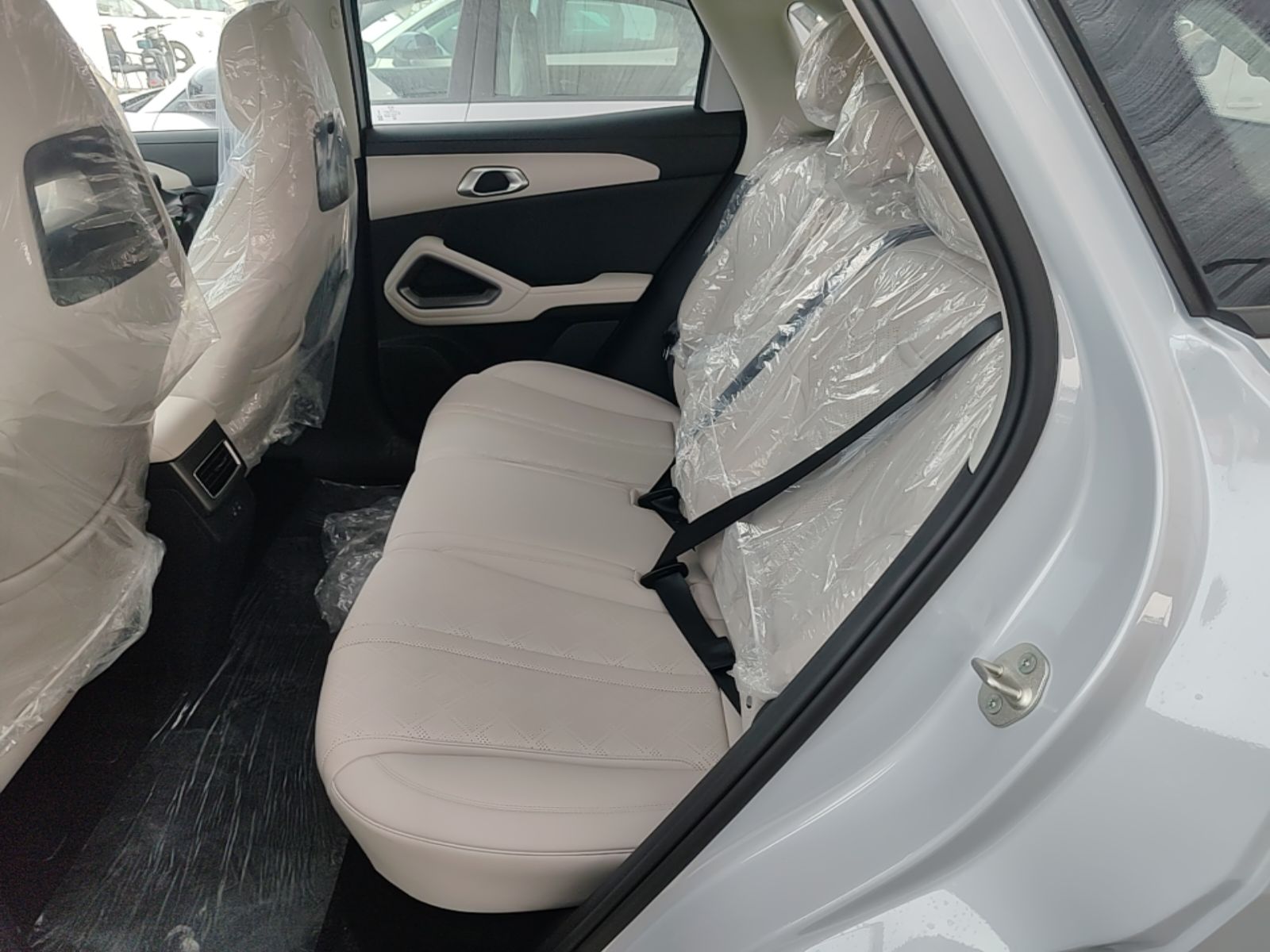 BYD Yuan UP 2025 Intelligent Driving Version 401 KM Dynamic Edition — снимка 20