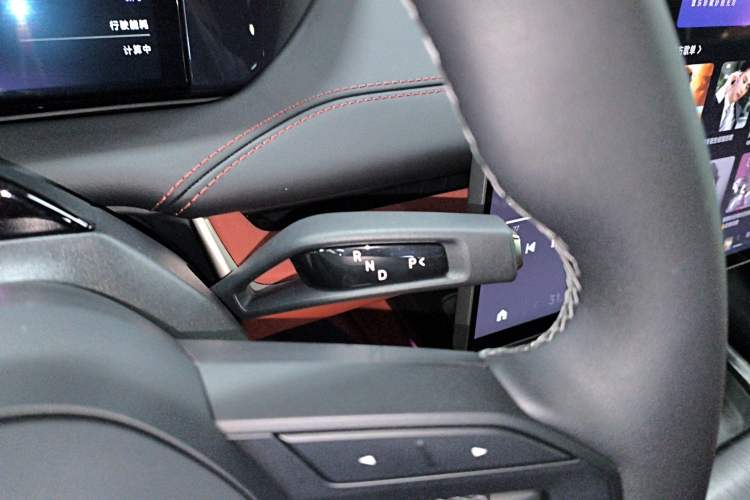 Used Xiaomi Auto SU7 2024 Four-Wheel Drive Ultra-Long Range Advanced Intelligent Driving Max Edition Gear Lever