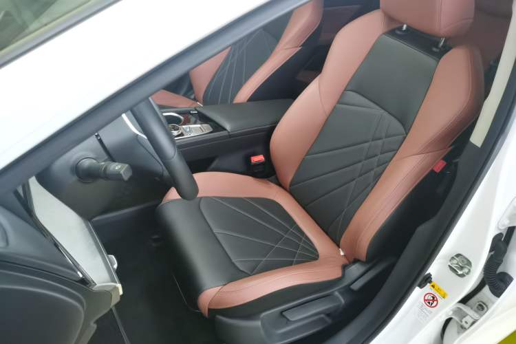 Used Changan Eado 2023 Changan Edition PLUS Blue Whale NE 1.4T GDI DCT Prestige Version
