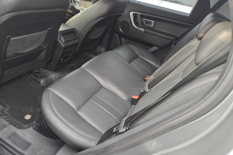 Used Land Rover Discovery Sport 2018 240 PS SE Version
