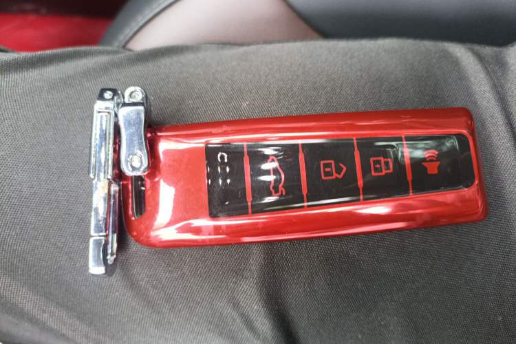 Used Wey VV5 2020 1.5T Two-Wheel Drive Smart Pioneer
