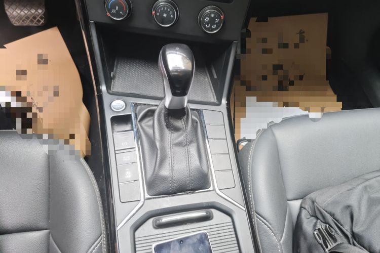 Used Volkswagen Passat 2022 280TSI Business Edition Gear Lever