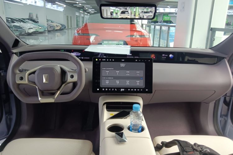 Used Avatr 06 2025 Pro Range-Extended Edition
