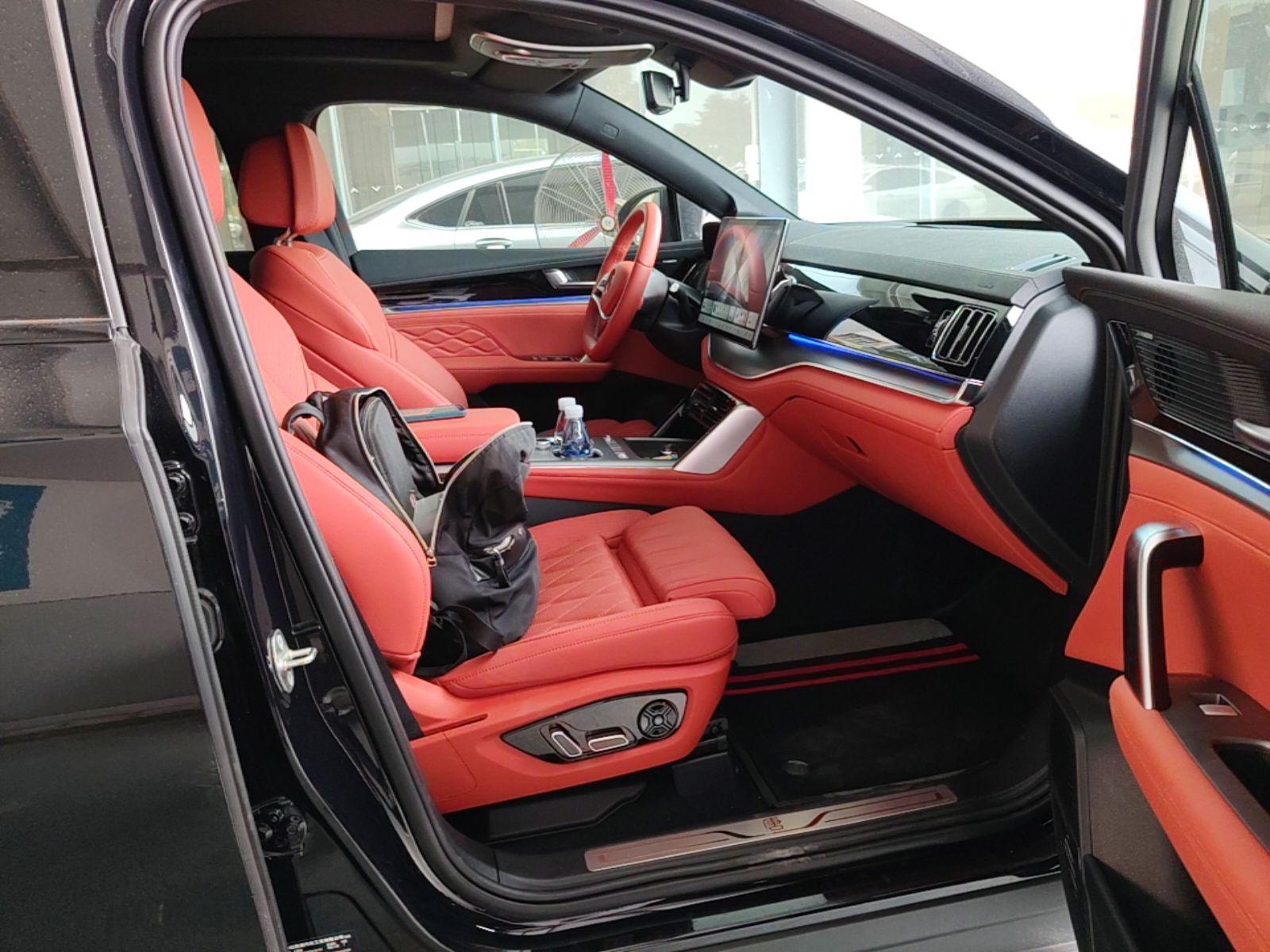BYD Tang New Energy 2025 Model Smart Drive Version DM-i 175KM LiDAR Flagship Version — снимка 19