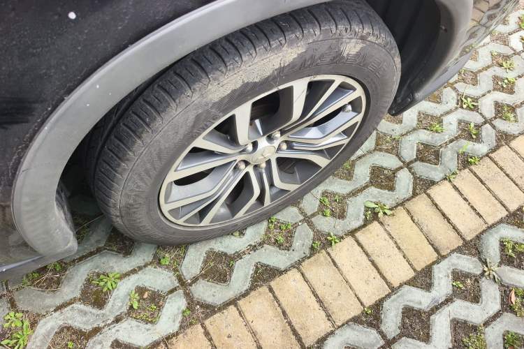 Used Mitsubishi Outlander 2016 2.4L 4x4 Luxury Edition 7-Seater
